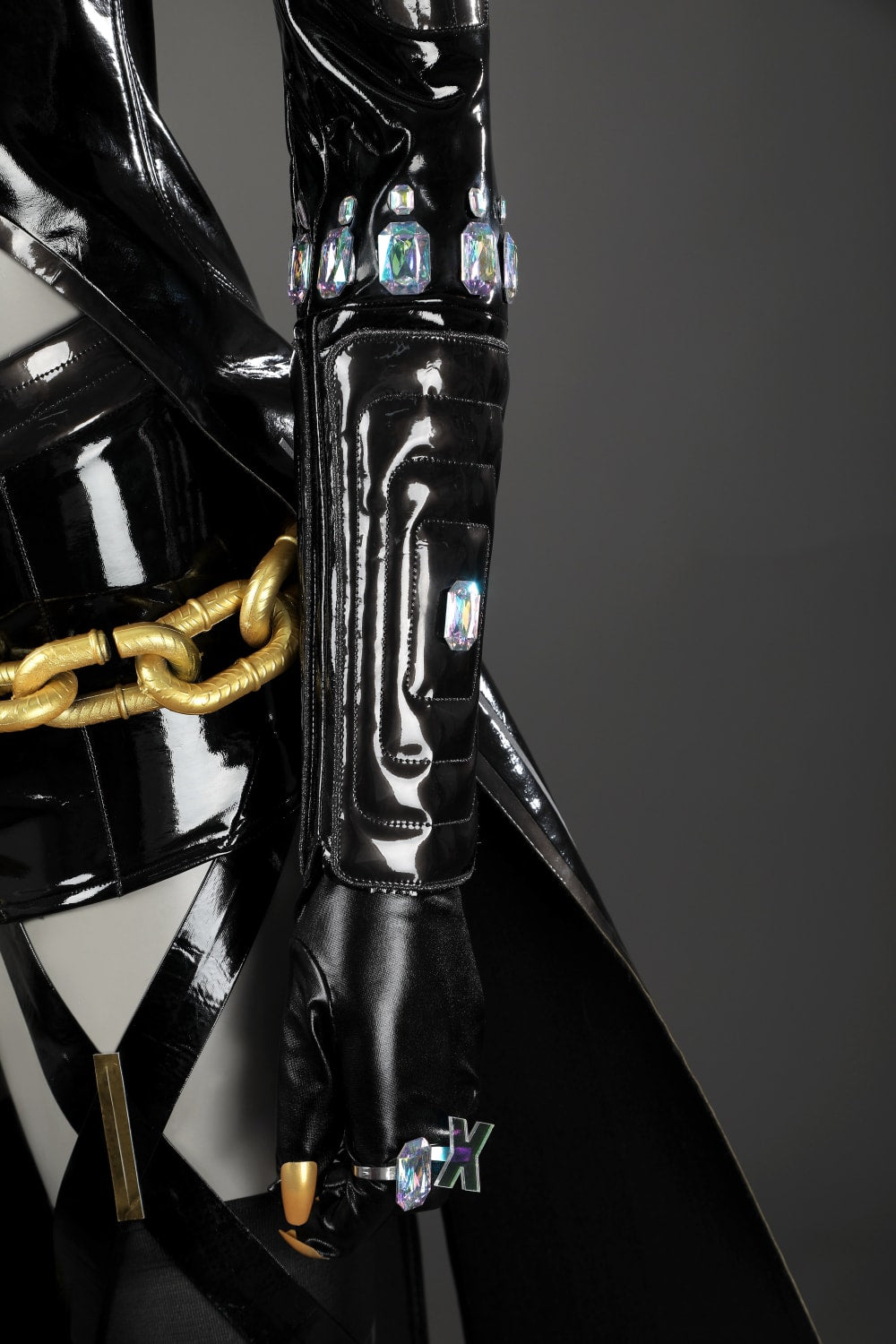 [ylevol] Marvel Rivals White Queen EMMA FROST X-REVOLUTION Top Cosplay Costumes