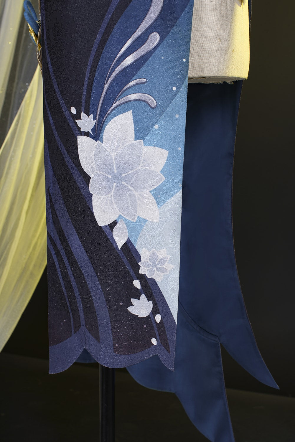 [ylevol] Genshin Impact Shenhe Frostflower Dew Qipao Cosplay Costumes