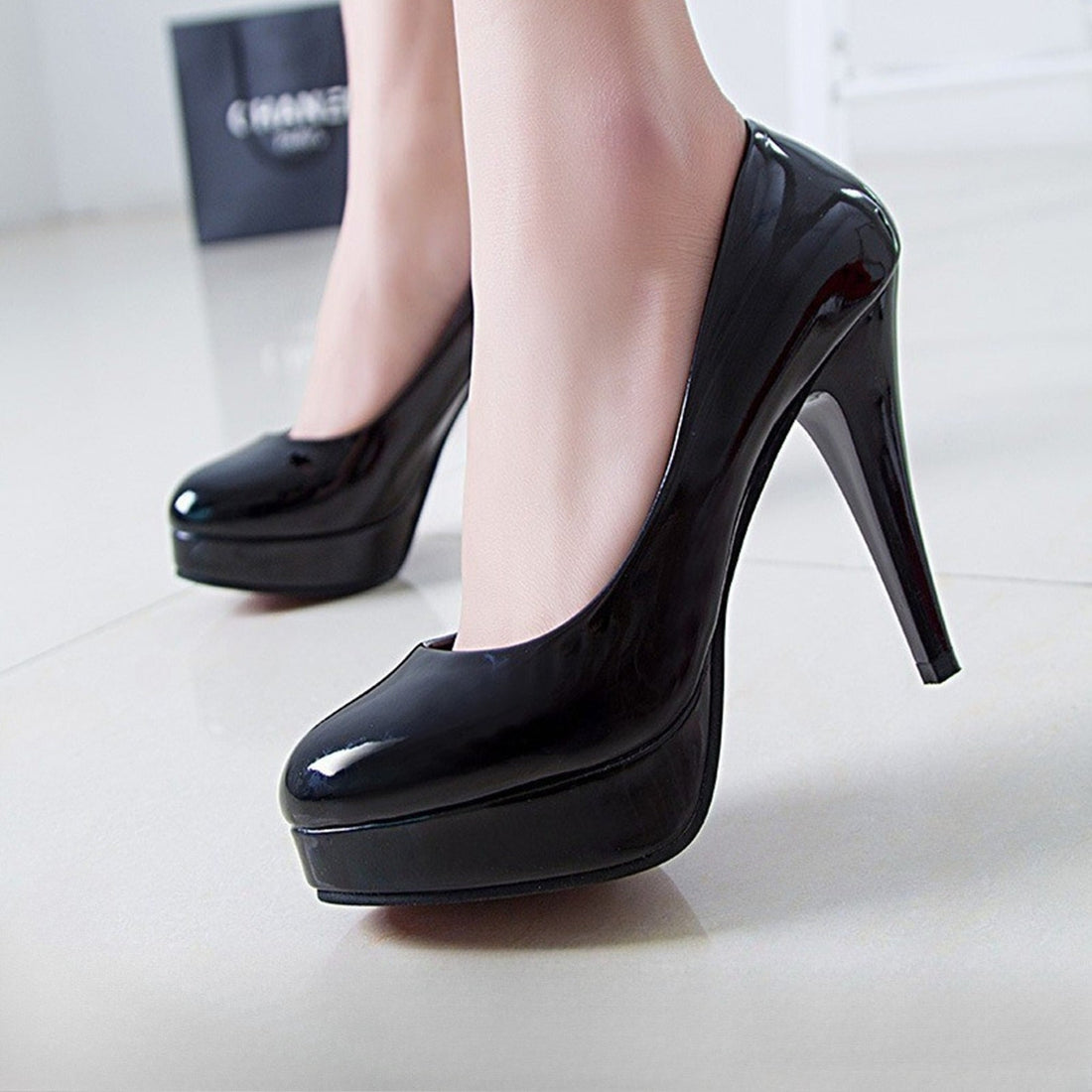 [ylevol] Game Genshin Impact Clorinde X Luckin Coffee Cosplay Costumes